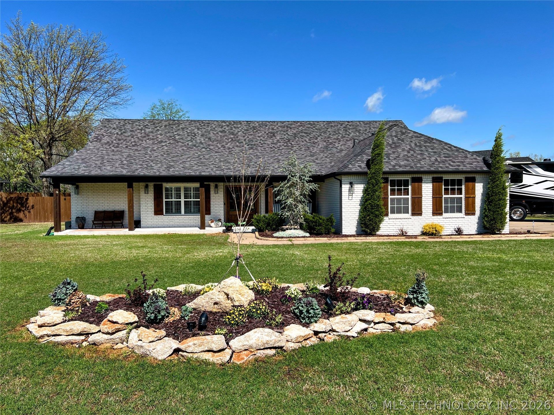 3806 Club View Drive, Muskogee, OK 74403 Main Photo