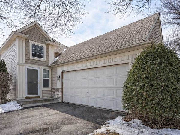 10272 Country Club Curve , Woodbury, MN 55129