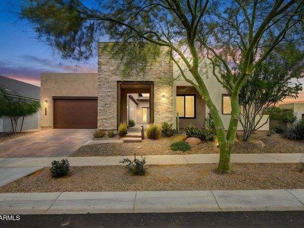 1352 E LA MIRADA Drive, Phoenix, AZ 85042