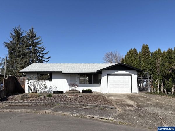 4739 Charmalee Ct NE, Salem, OR 97305