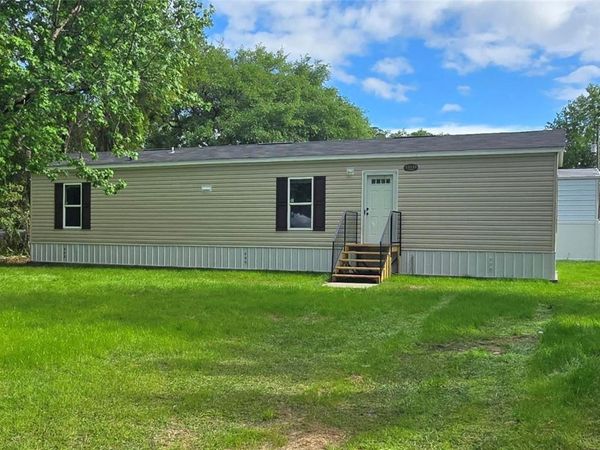 24048 ERMINE ROAD, ASTOR, FL 32102