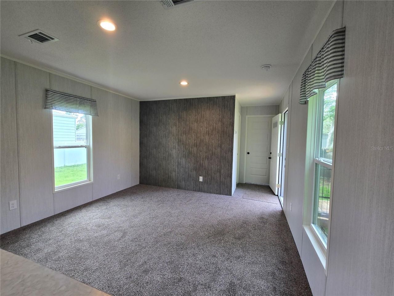 24048 Ermine Road, Astor, FL 32102 Photo