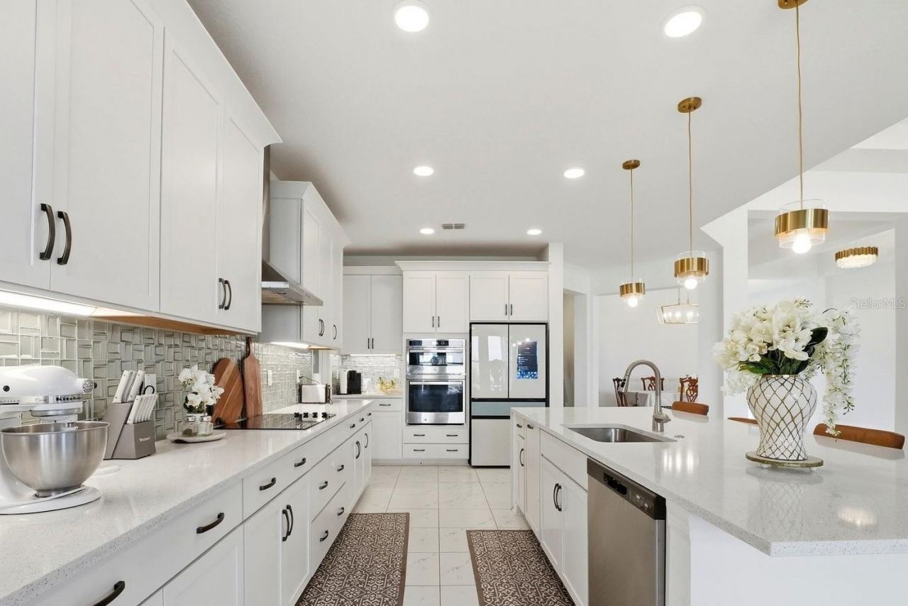 7073 Graybrook Drive, Wesley Chapel, FL 33545 Photo