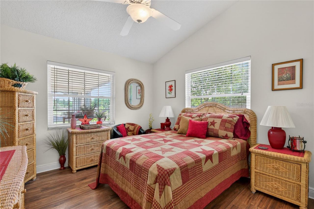 23440 Oak Lane , Sorrento, FL 32776 Photo