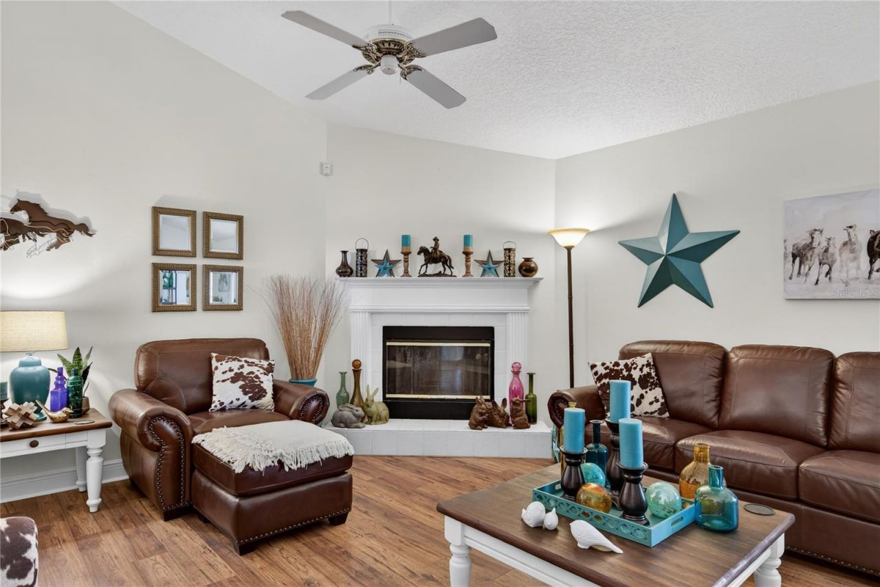 23440 Oak Lane , Sorrento, FL 32776 Photo