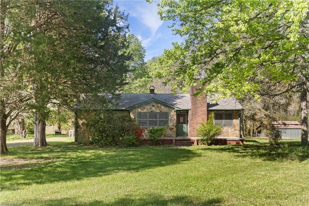 1723 Fork Bixby Road, Advance, NC 27006 Main Photo