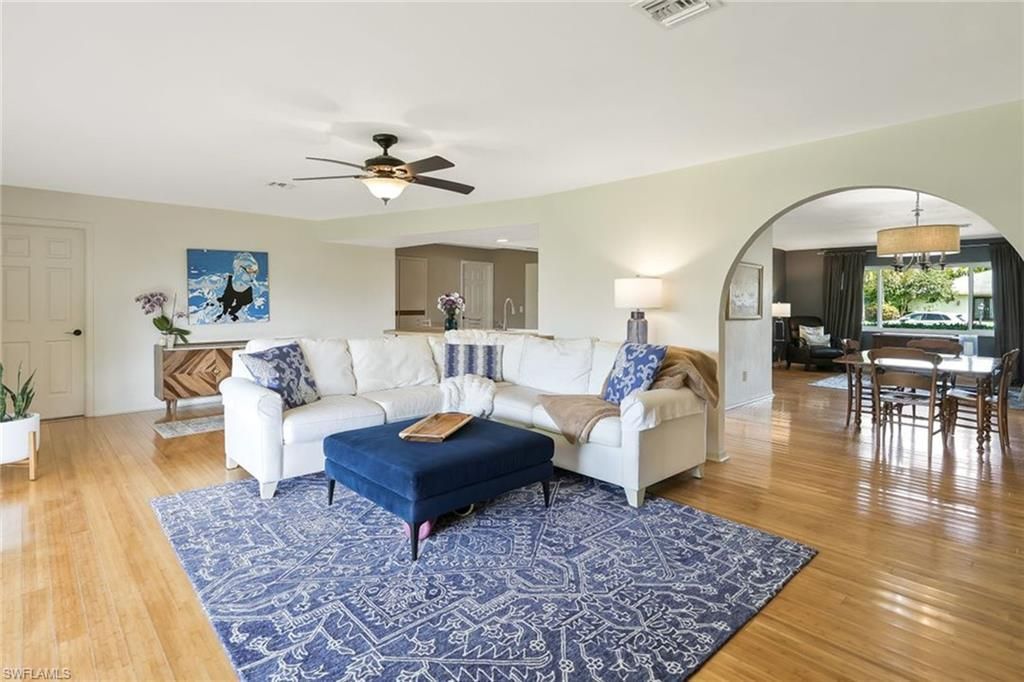 10361 Windsor Way, Naples, FL 34109 Photo