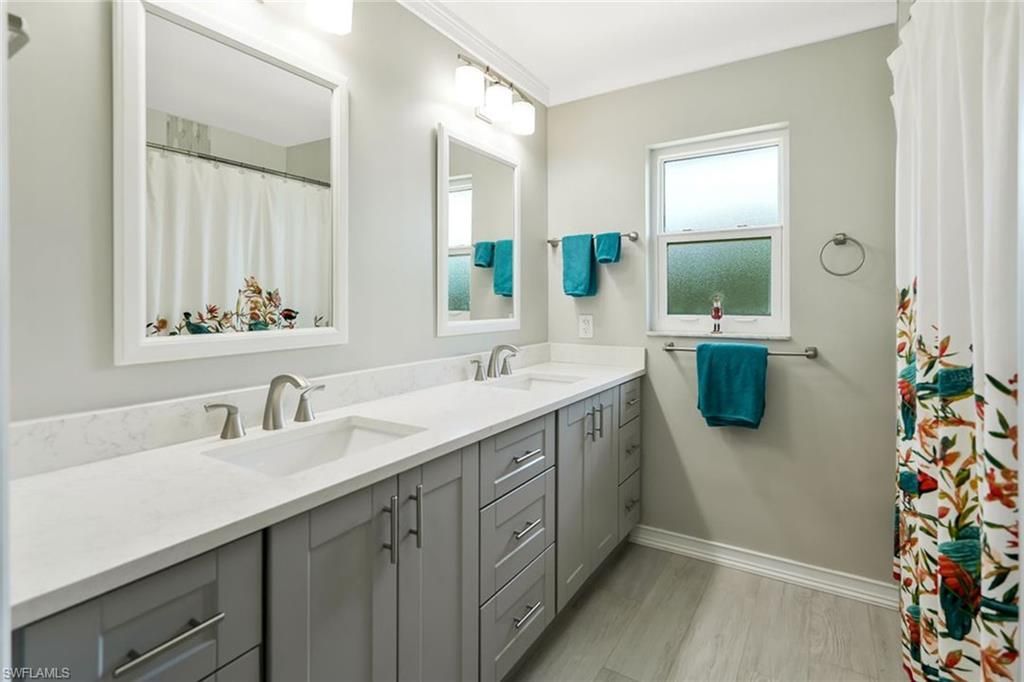 10361 Windsor Way, Naples, FL 34109 Photo