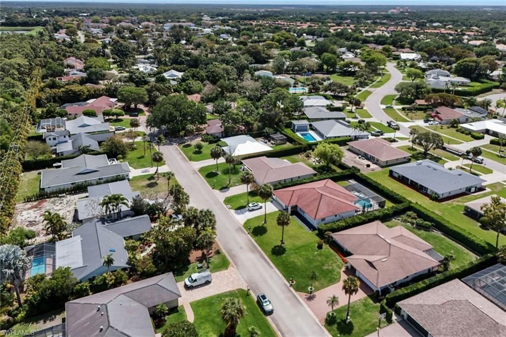 10361 Windsor Way, Naples, FL 34109 Photo