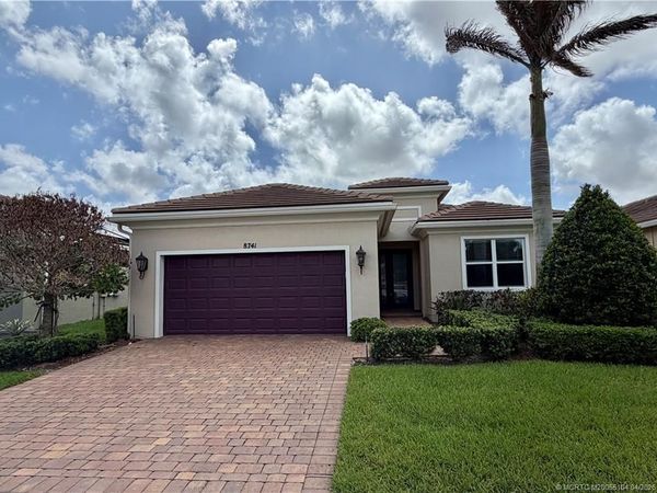 8741 SW Vico Way, Port St Lucie, FL 34987