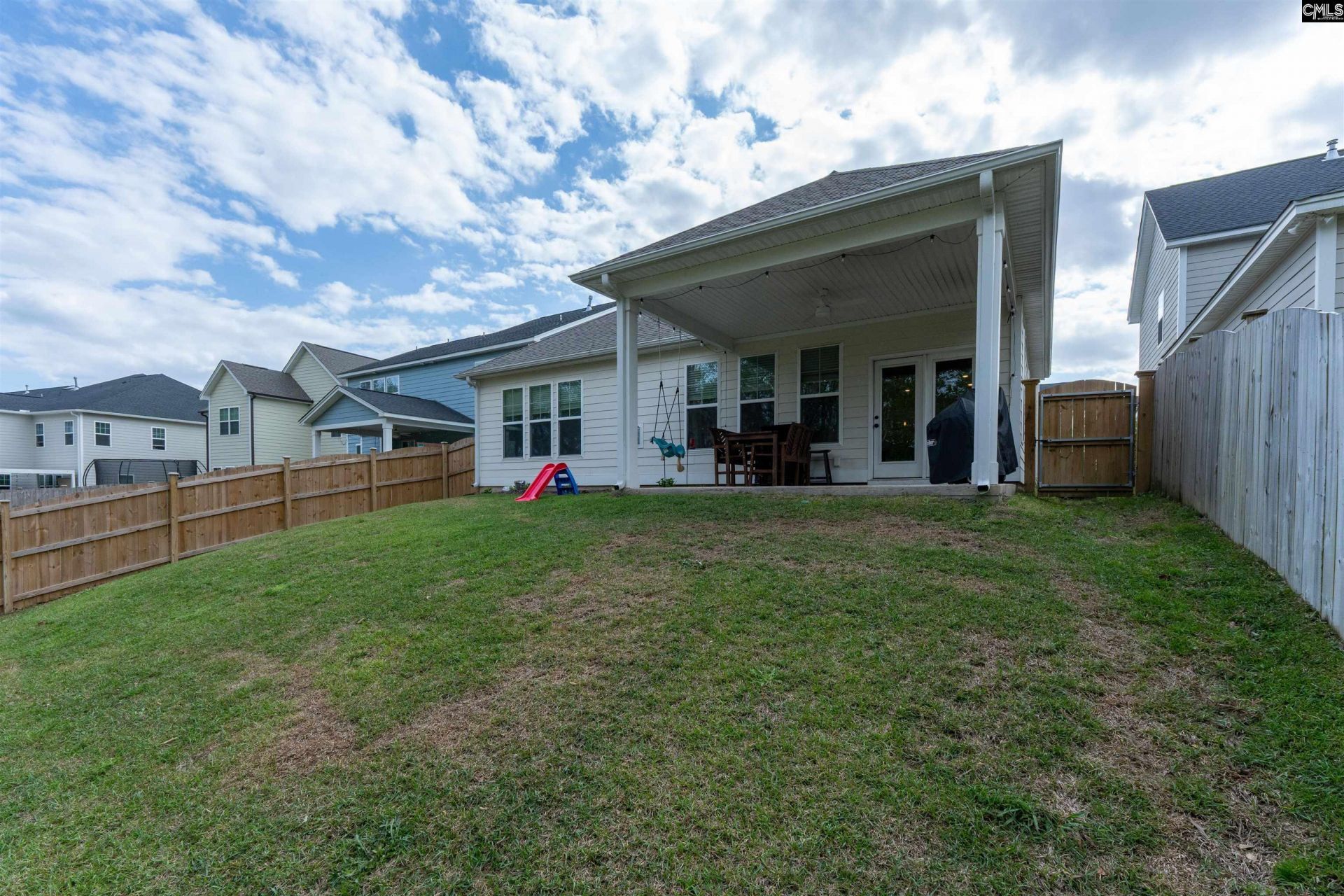 544 Harbour Pointe Drive Photo 32