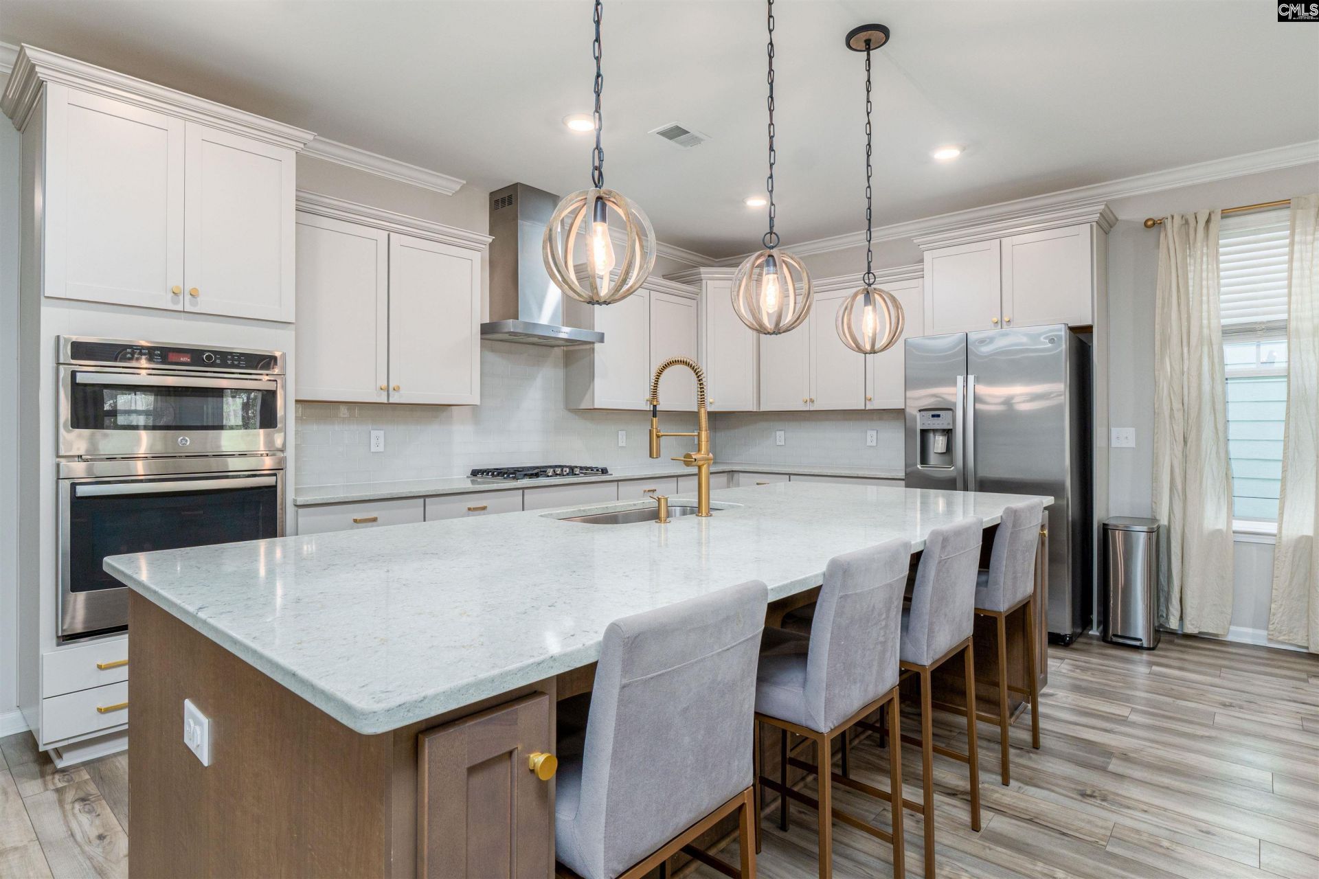 544 Harbour Point Drive  Photo 7