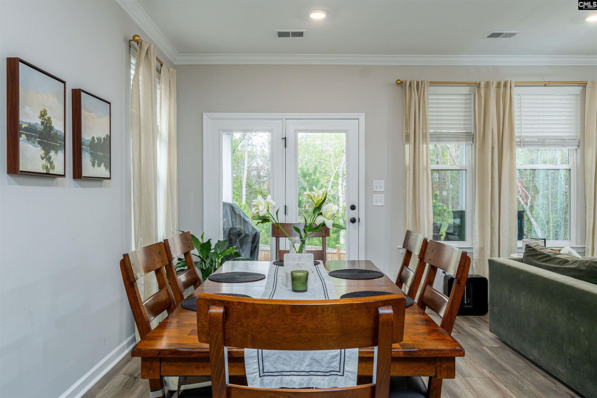 544 Harbour Pointe Drive Photo 8