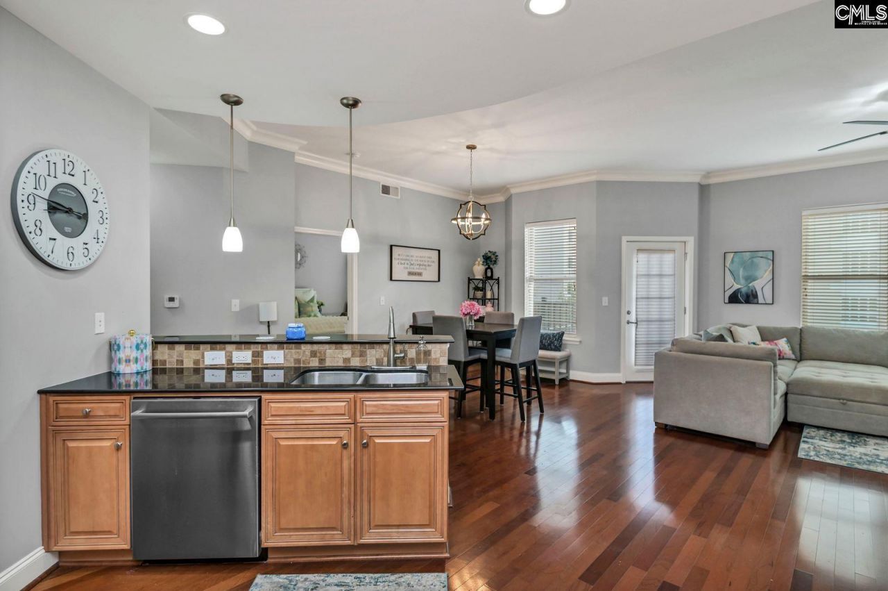 601 Main Street  Photo 19