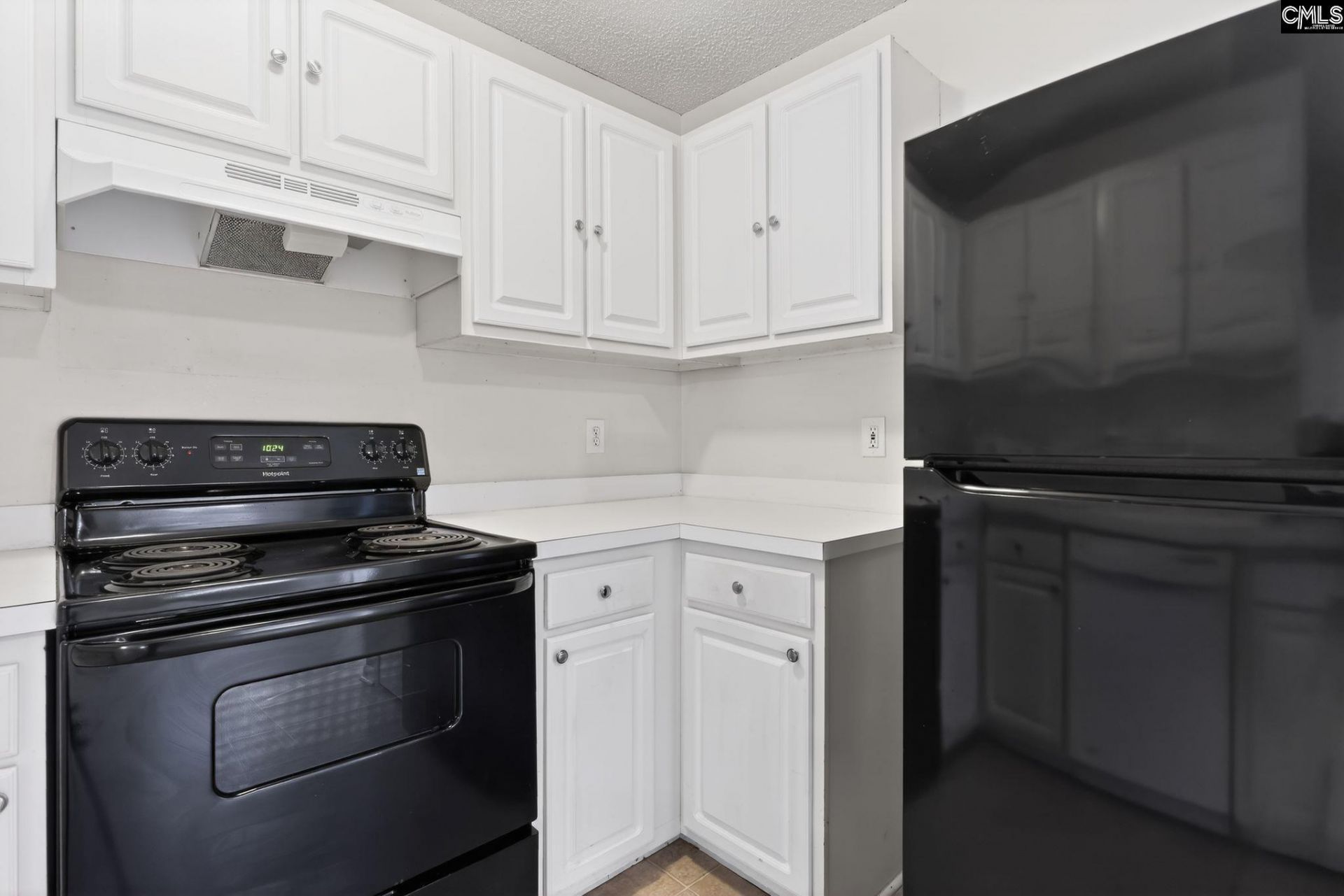 10 Crimson Court  Photo 11