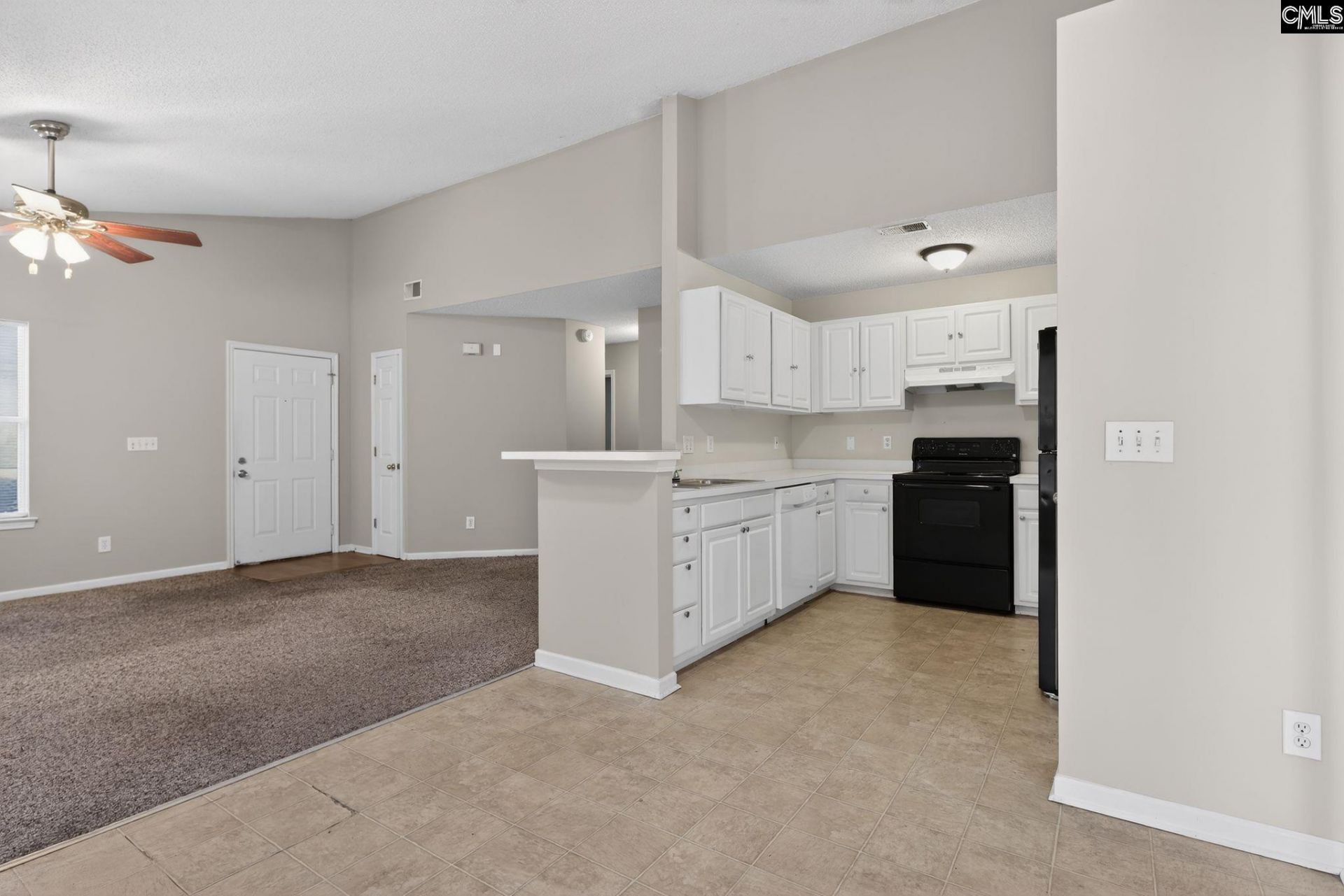 10 Crimson Court  Photo 15