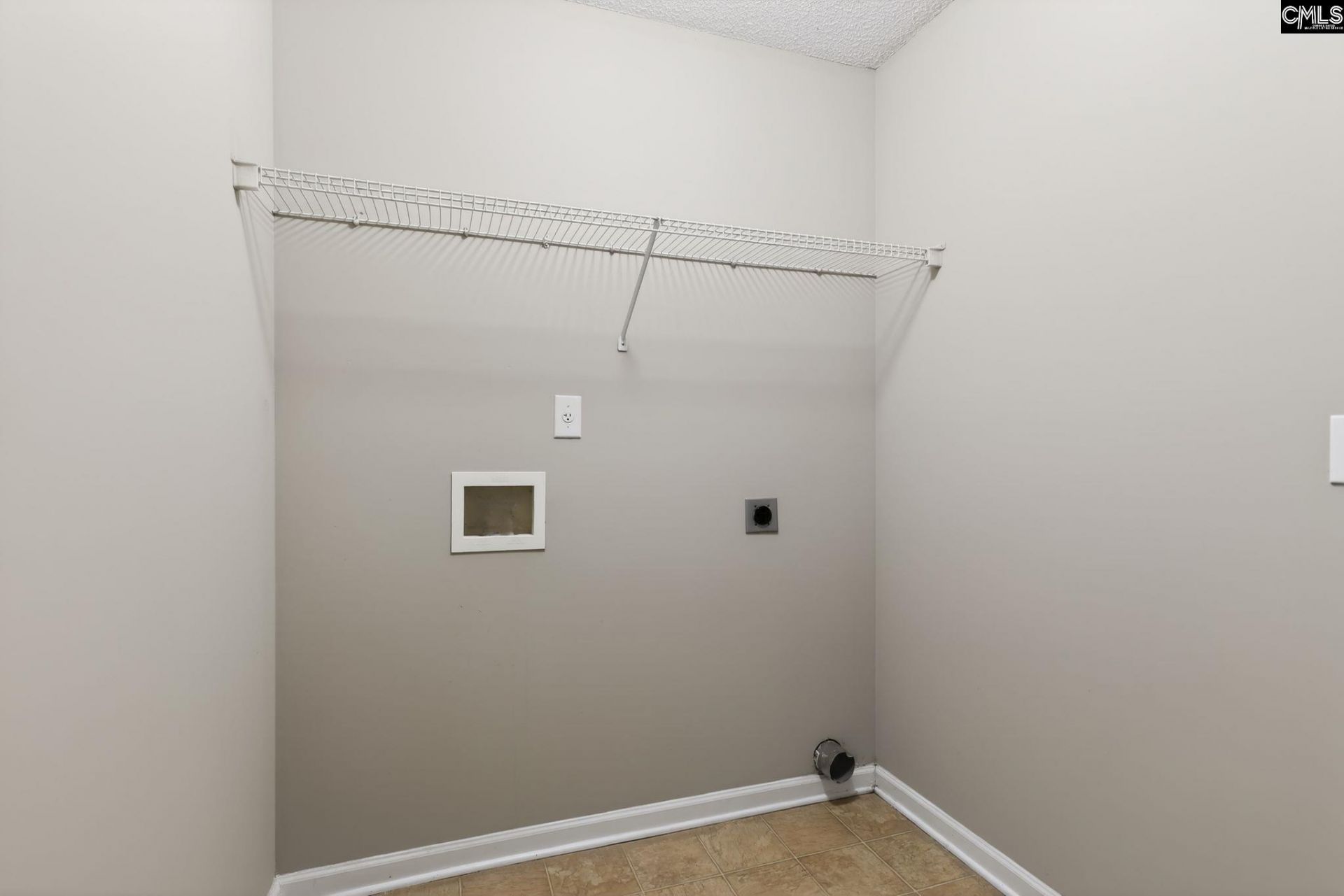 10 Crimson Court  Photo 18