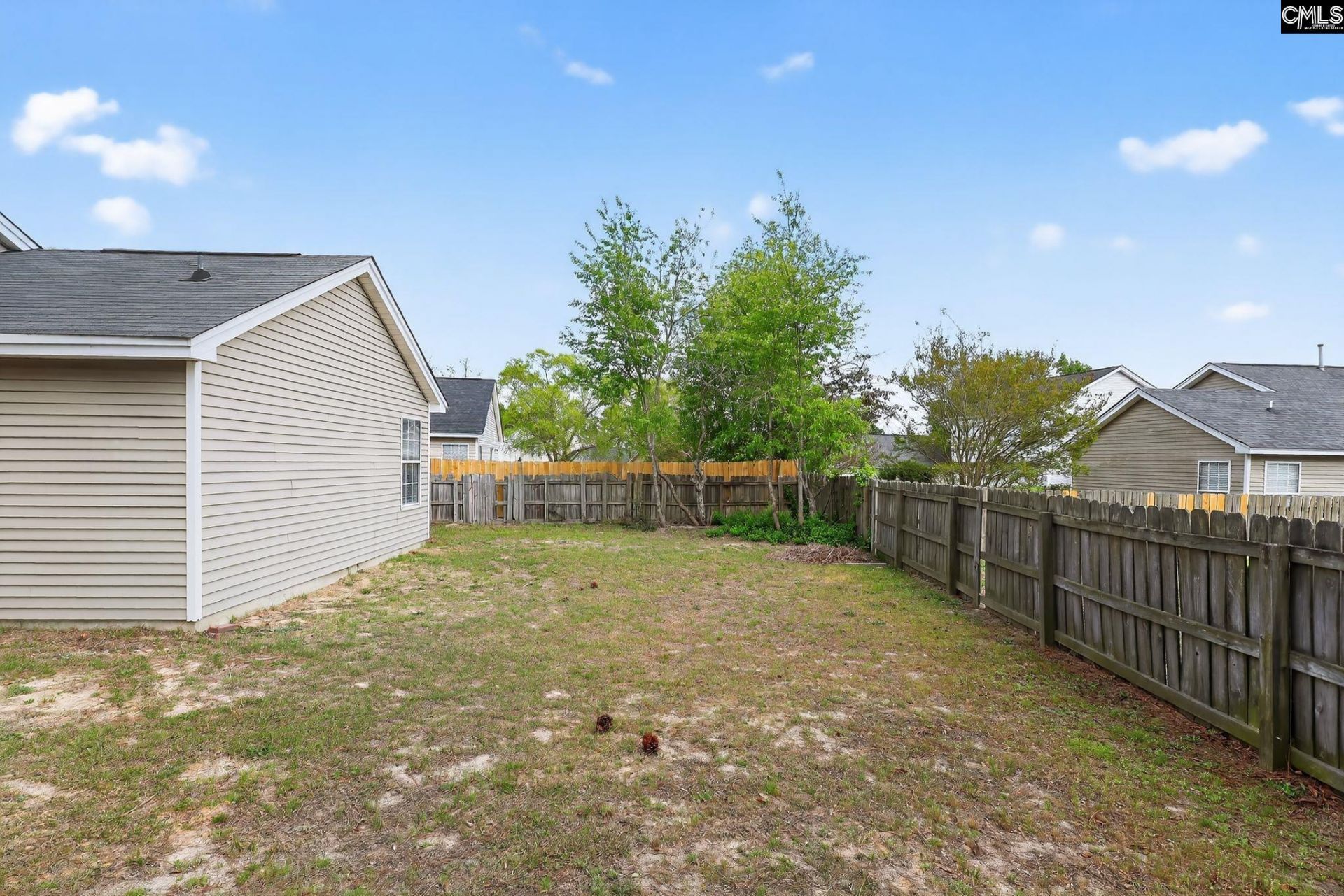 10 Crimson Court  Photo 32