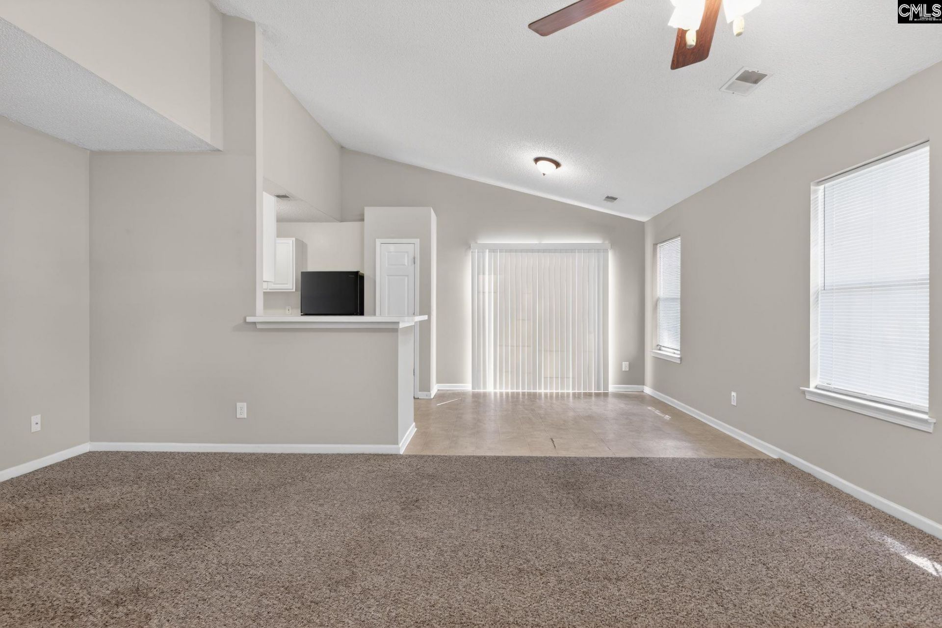 10 Crimson Court  Photo 8