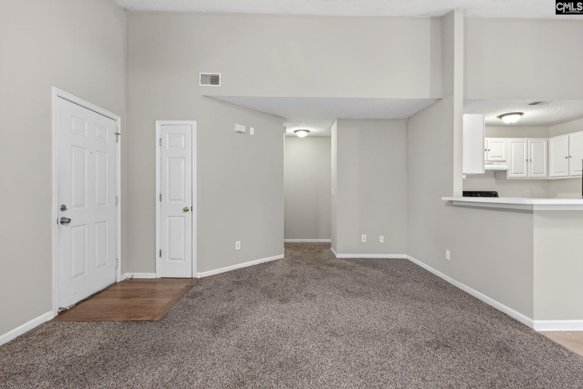 10 Crimson Court  Photo 9