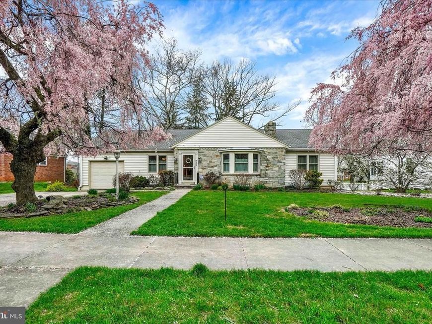 765 Country Club Road, York, PA 17403 Main Photo