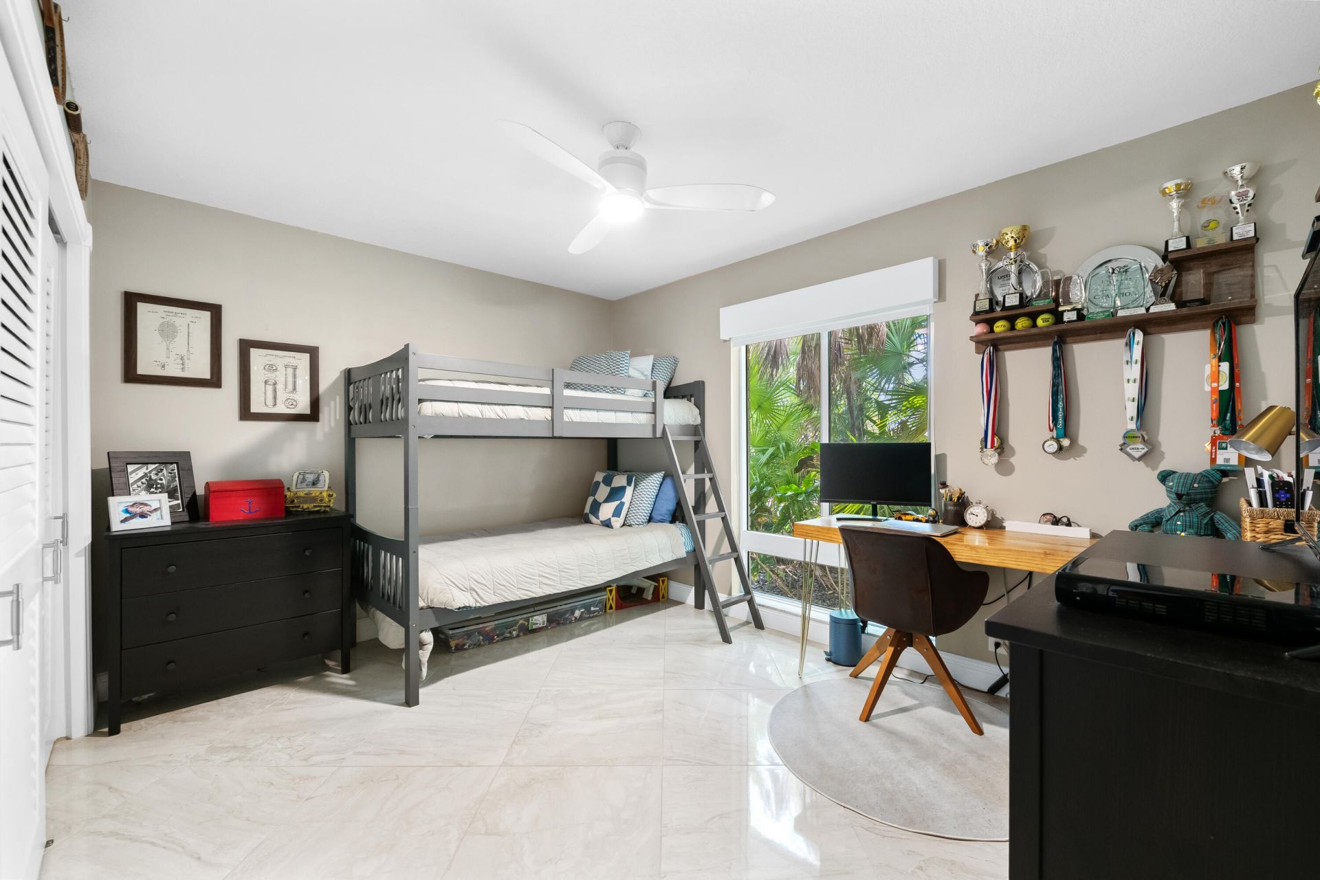 21521 E Hollandaire Dr Drive E, Boca Raton, FL 33433 Photo