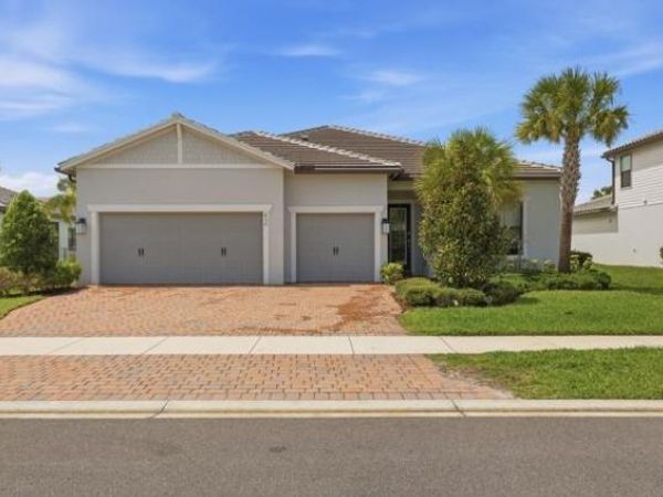 432 SE Filoli Drive, Port St. Lucie, FL 34984