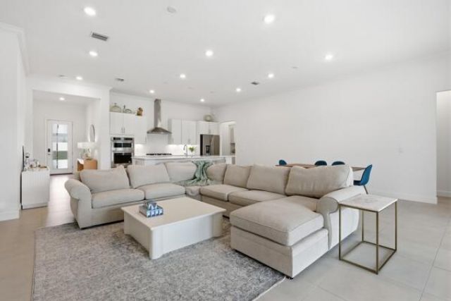 432 SE Filoli Drive, Port Saint Lucie, FL 34984 Photo