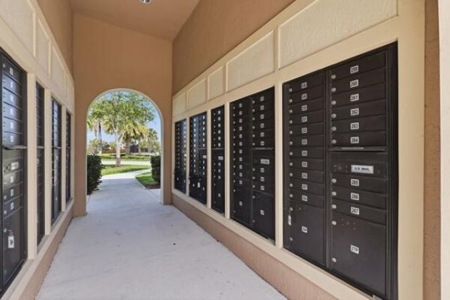 432 SE Filoli Drive, Port Saint Lucie, FL 34984 Photo