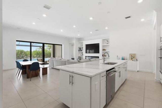 432 SE Filoli Drive, Port Saint Lucie, FL 34984 Photo