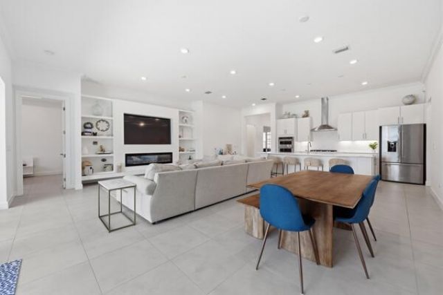 432 SE Filoli Drive, Port Saint Lucie, FL 34984 Photo