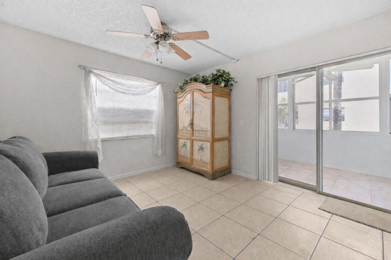 211 Piedmont E, Delray Beach, FL 33484 Photo