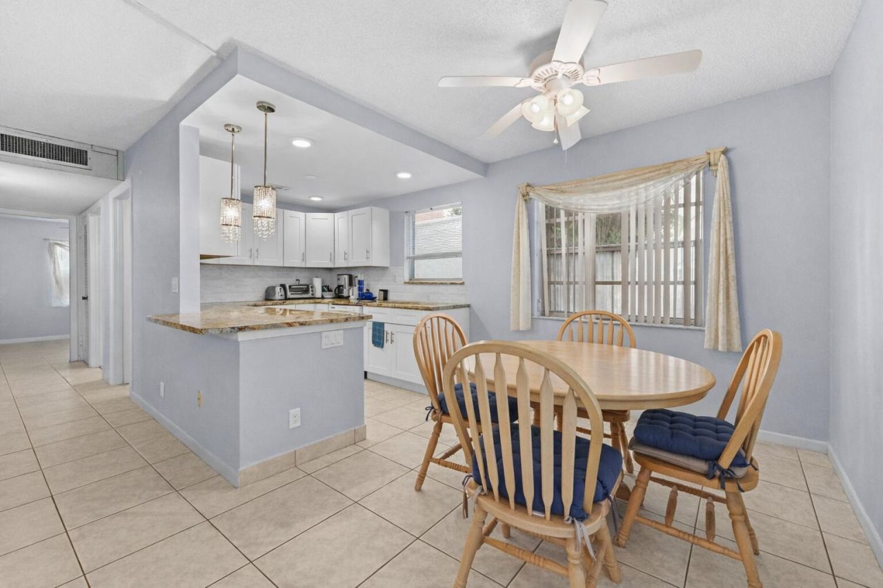 211 Piedmont E, Delray Beach, FL 33484 Photo