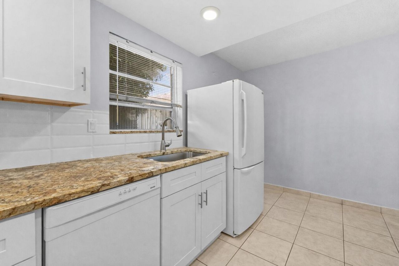 211 Piedmont E, Delray Beach, FL 33484 Photo
