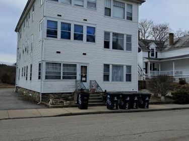 146 Charlton St, Unit 1, Southbridge, MA 01550