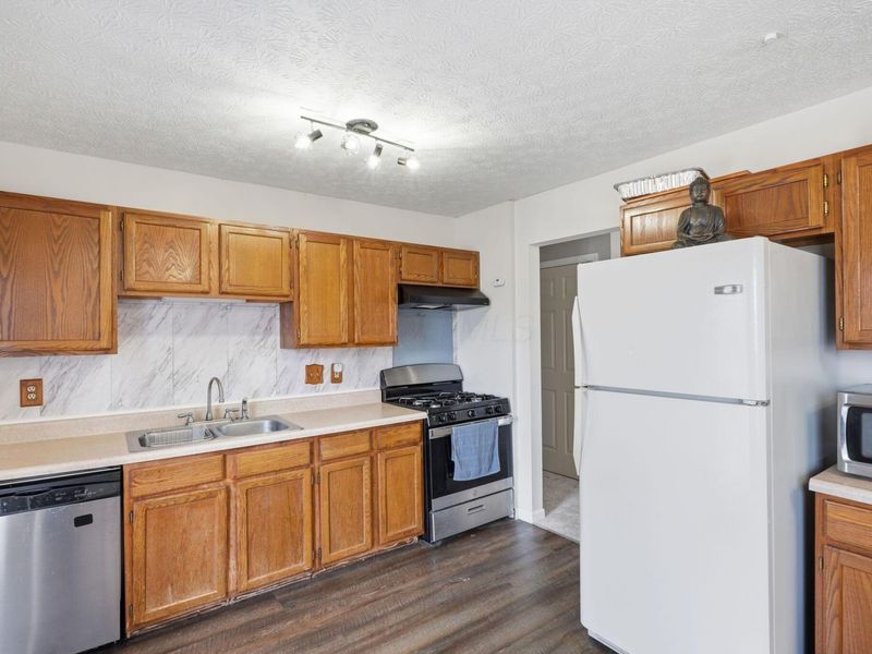 492 Courtright Drive , Pickerington, OH 43147 Photo 14