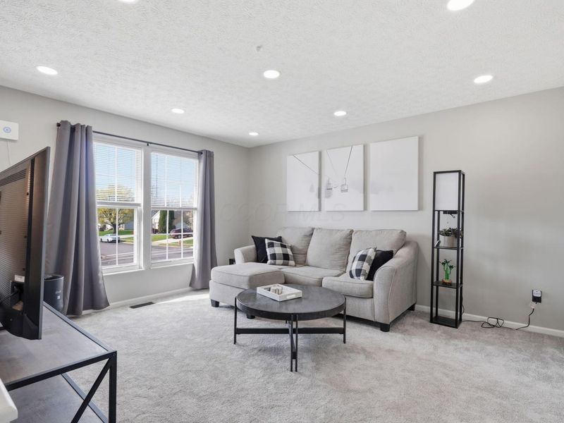 492 Courtright Drive , Pickerington, OH 43147 Photo 9