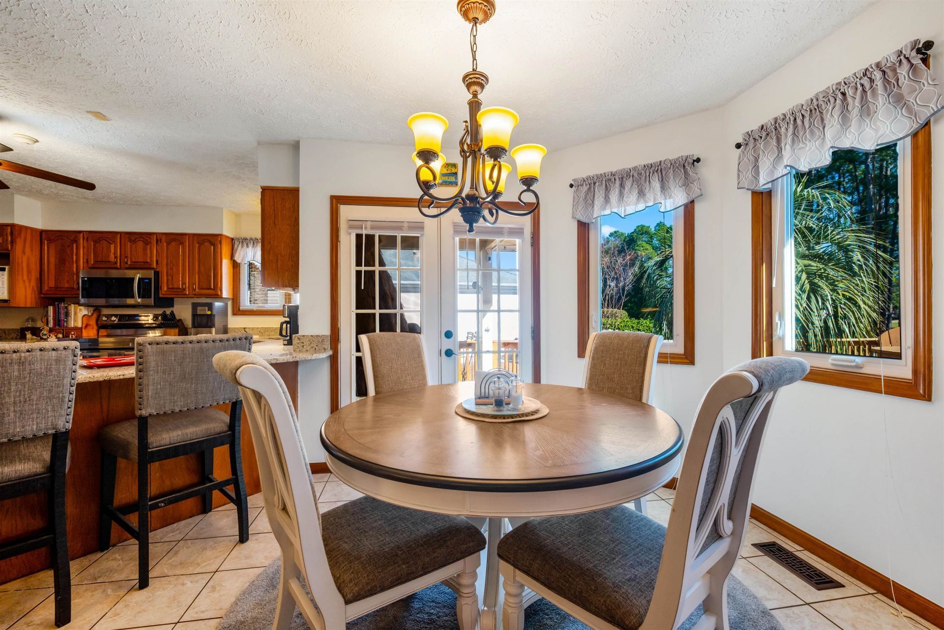 4746 National Dr.  Photo 8