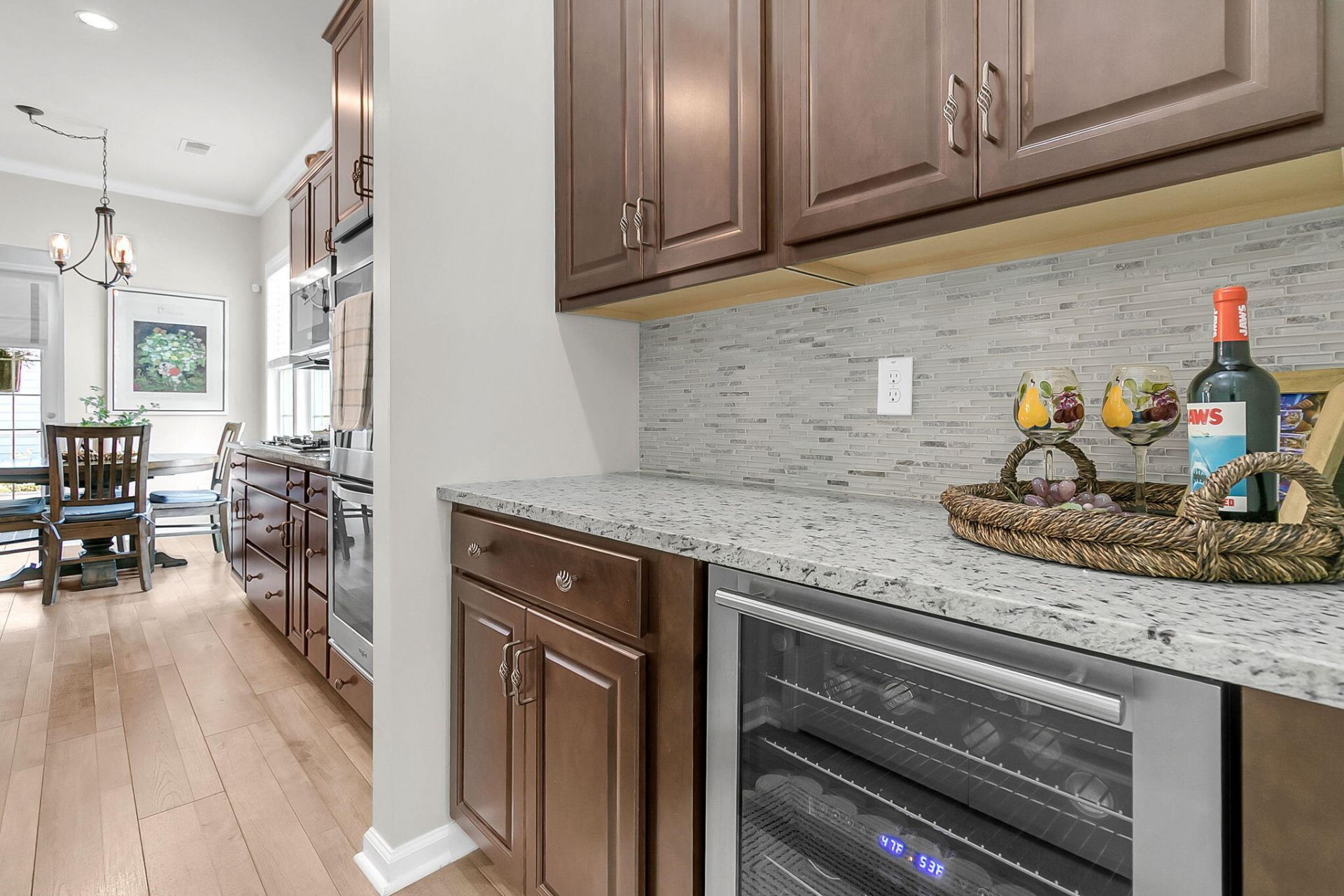 310 Woodgate Way Photo 18
