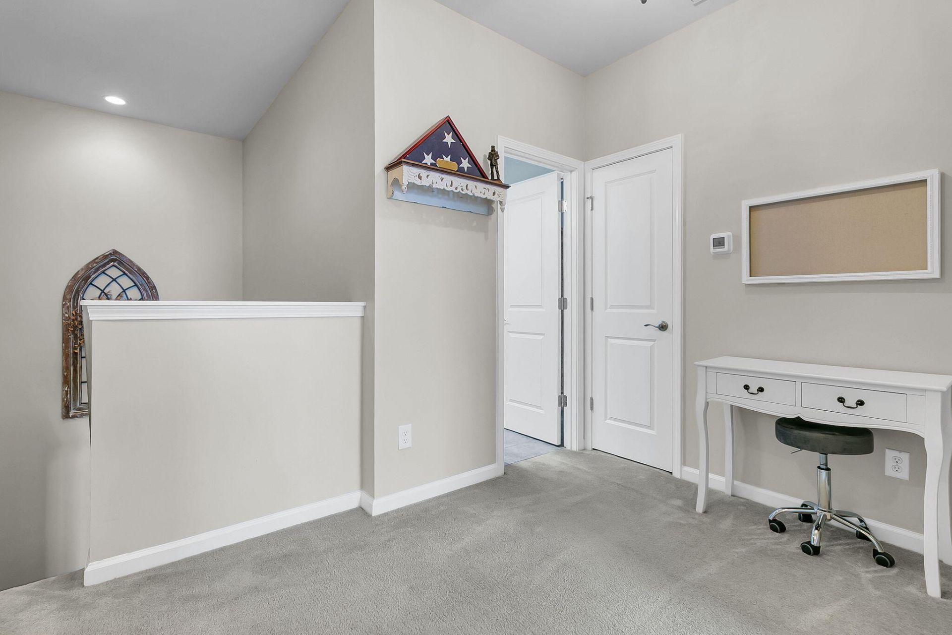 310 Woodgate Way Photo 35