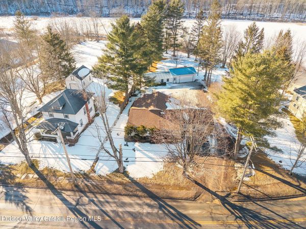 54207 New York 30, Roxbury, NY 12474