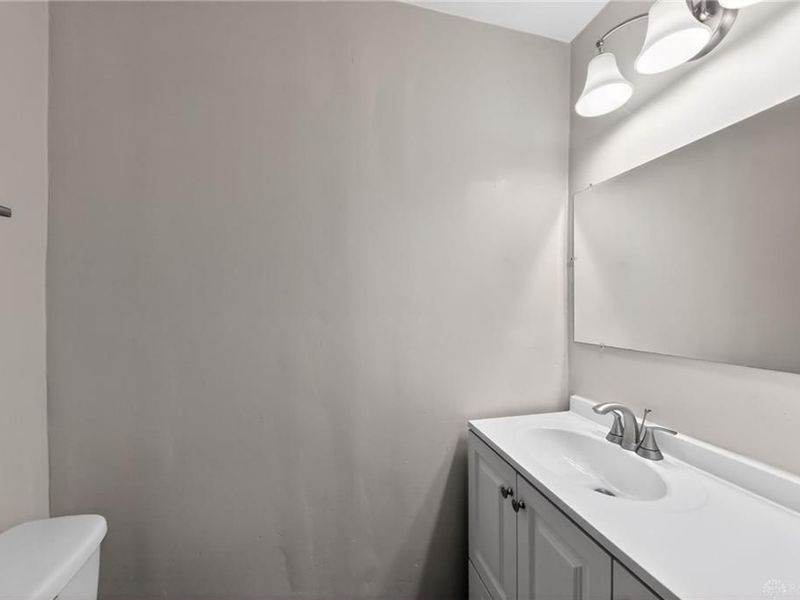 2100 S Smithville Road, Dayton, OH 45420 Photo 20