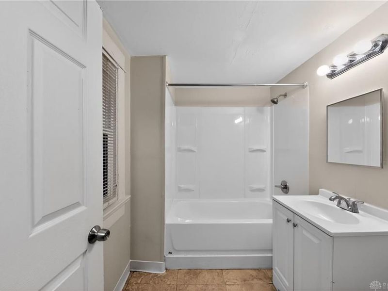 2100 S Smithville Road, Dayton, OH 45420 Photo 22