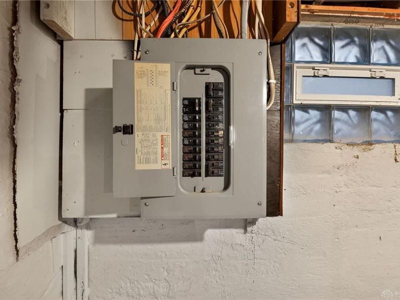 2100 S Smithville Road, Dayton, OH 45420 Photo 26