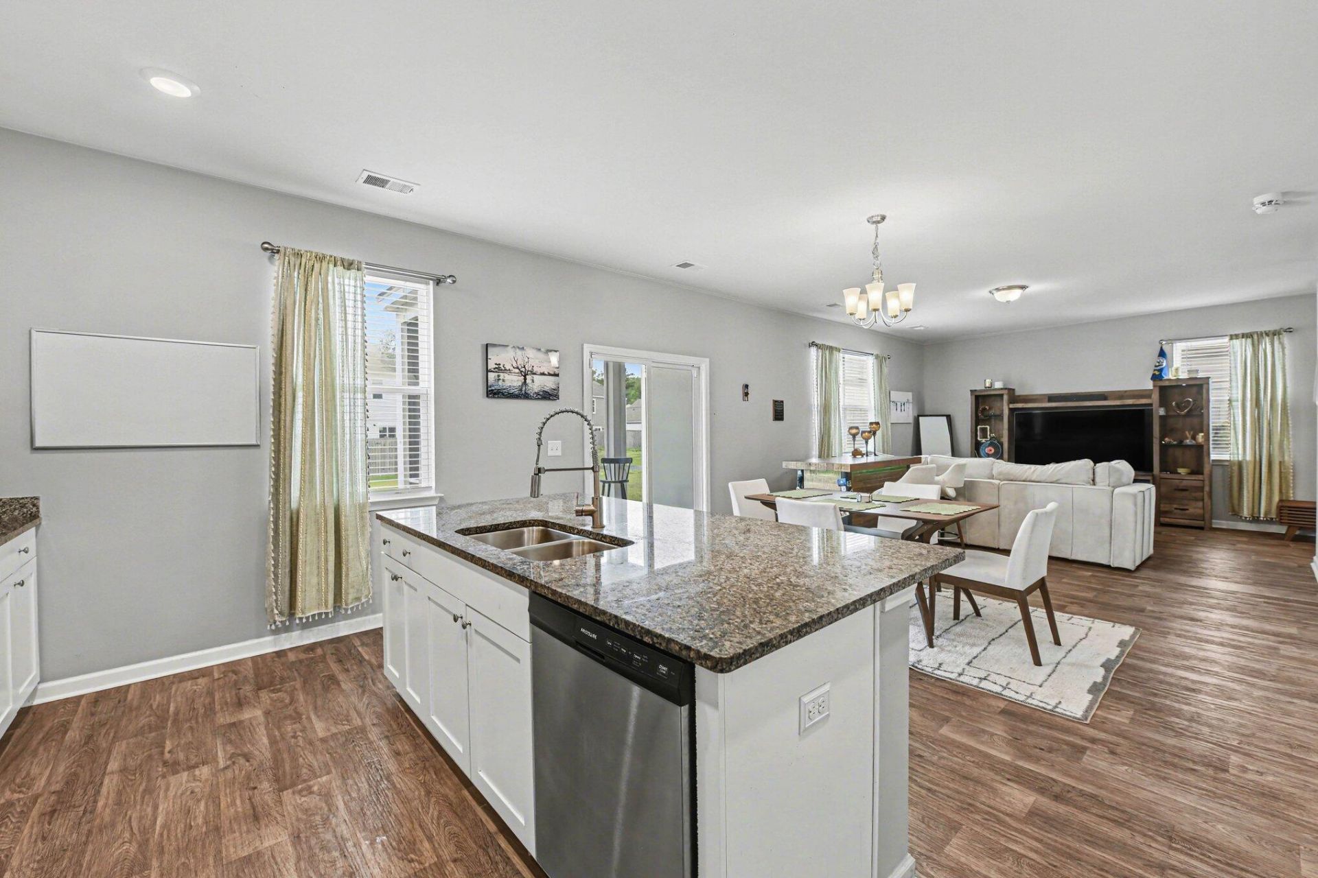 219 Rubles Lane Photo 14