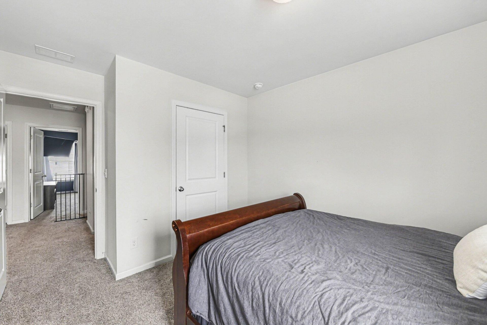 219 Rubles Lane Photo 31