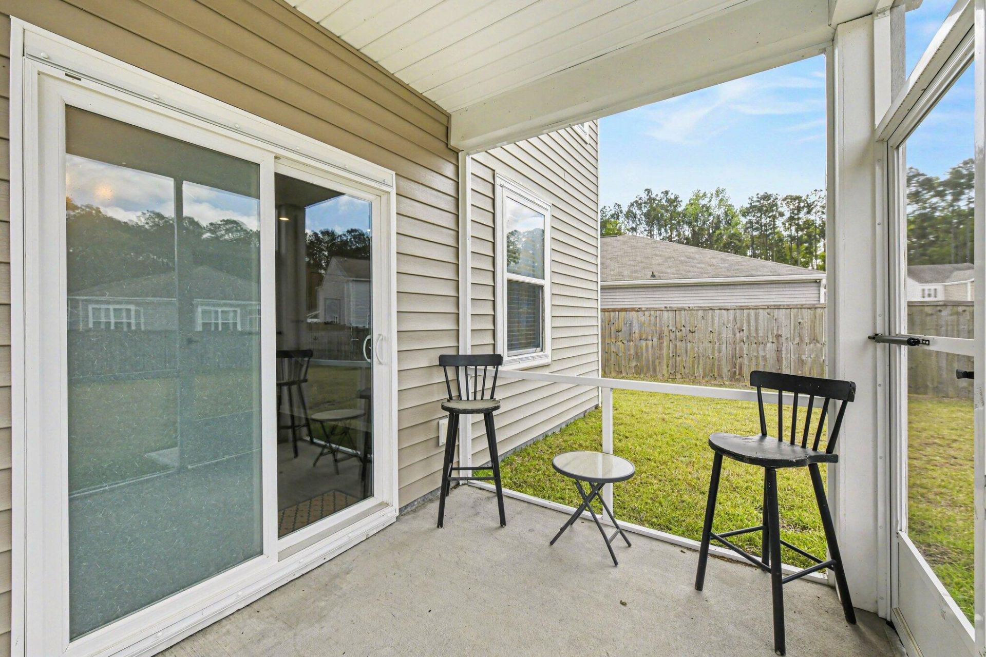 219 Rubles Lane Photo 35