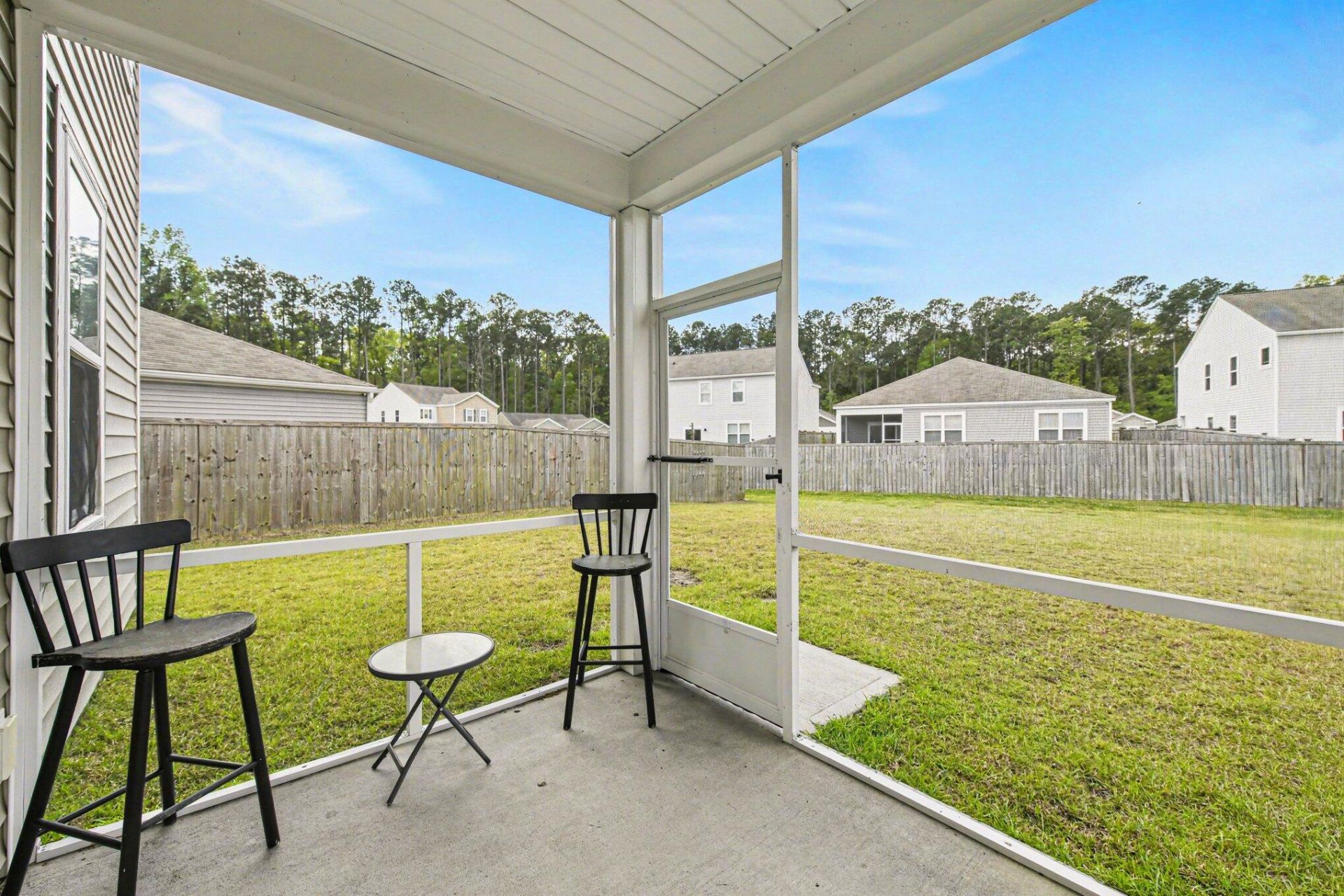 219 Rubles Lane Photo 36