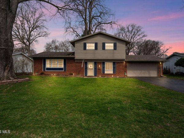 1913 Sunnylawn Drive, Toledo, OH 43614