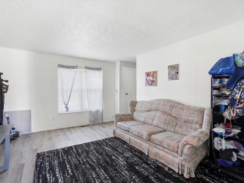 1037-1039 S James Road, Columbus, OH 43227 Photo 14